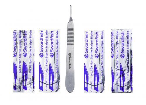 Swordfish Pro Scalpel No 3 Handle with 4 Blades Silver - 43110
